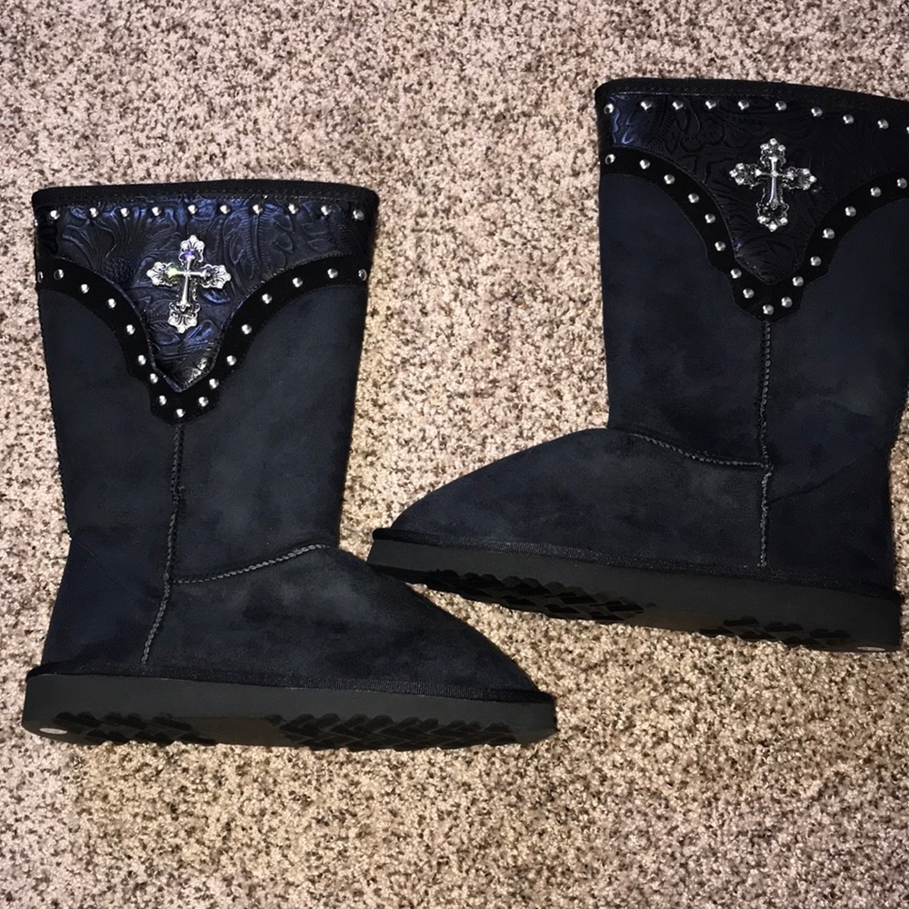 Black Boots SZ 8